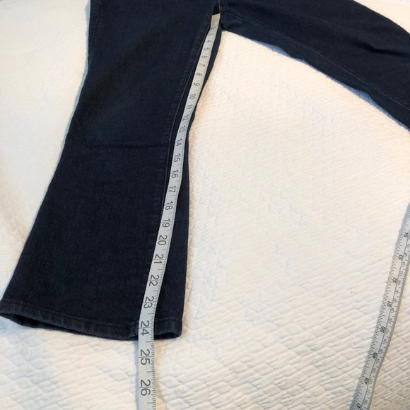 LOFT Modern Kick Crop Jean - Picture 7 of 11